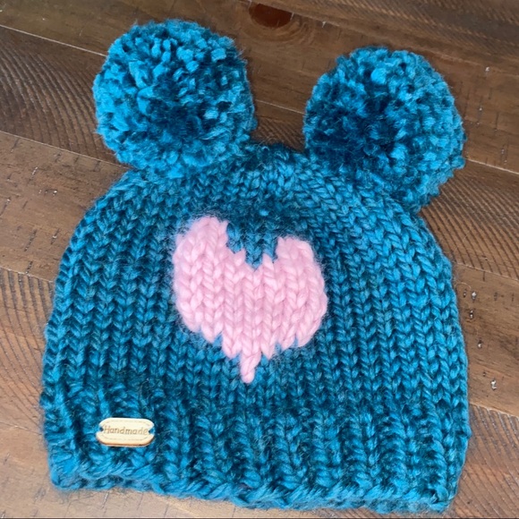 Winter hat knit by hands - Picture 1 of 5